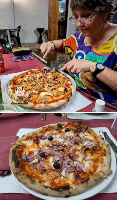 Ordina tra le svariate varianti di pizza