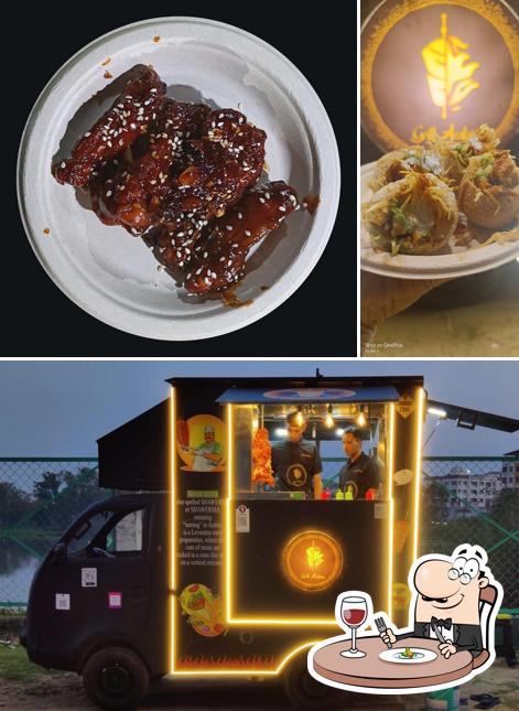 Among different things one can find food and exterior at Grill Arabia
