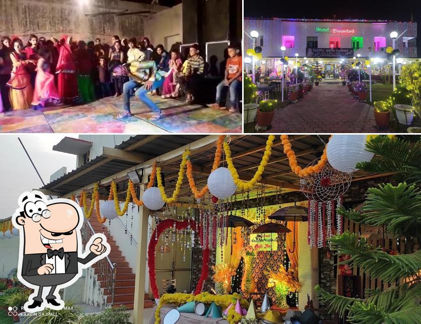 Check out how Shyam Vatika looks outside