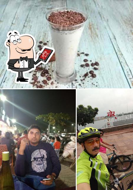 cafe chocolate bar is distinguished by exterior and beverage