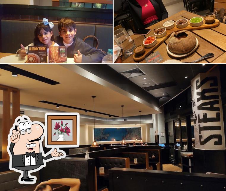 Veja imagens do interior do Outback