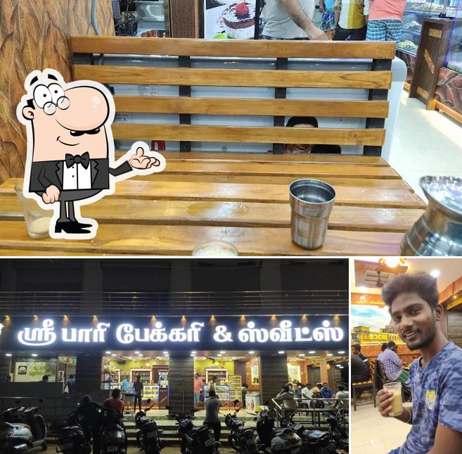 The interior of ஸ்ரீ பாரி பேக்கரி & ஸ்வீட்ஸ்