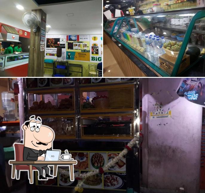 Check out how Mahalaxmi Gulbarga chat bhandar looks inside