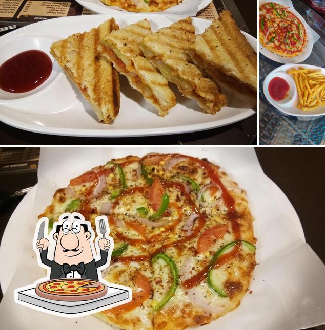 Get pizza at Pokket Cafe