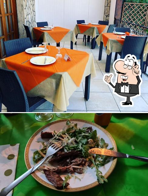 Dai un'occhiata agli interni di Nonno Franco 2