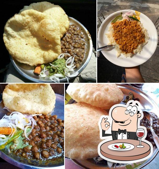 Food at Radhe Shyam De Special Chhole Bhature