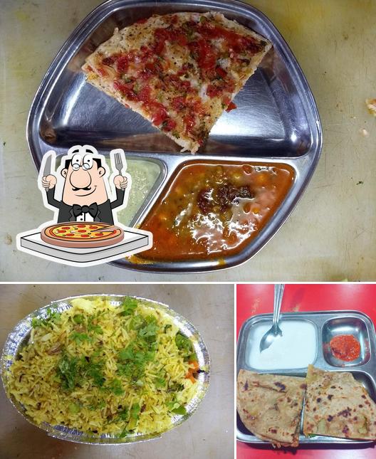 Order pizza at Khane Ka Khazana (Pure Veg Restaurant)
