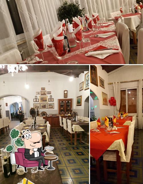 Siediti a un tavolo di La Paesana For Family