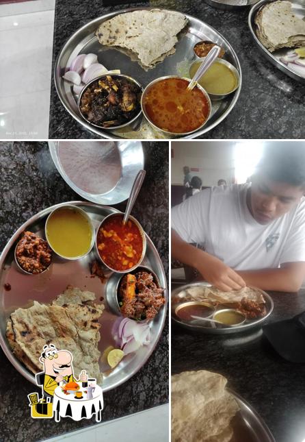Food at Hotel Durgamata Aapti kelawade