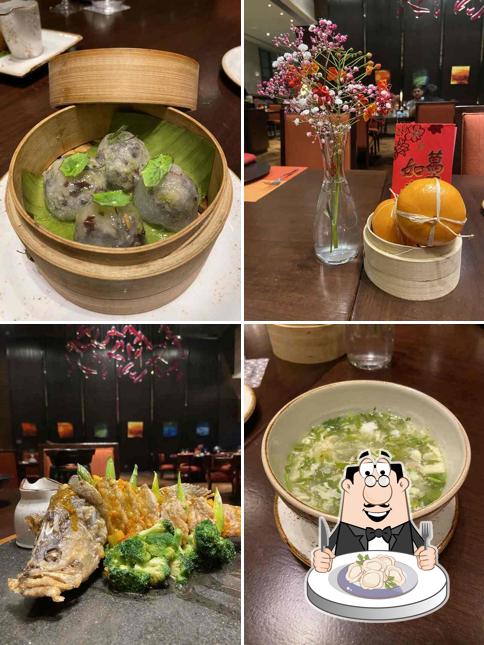 Dumplings at InAzia