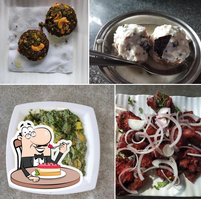 RAJKAMAL VEG RESTAURANT, KANKANADY provides a variety of sweet dishes