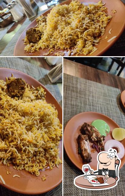 Try out meat dishes at Kritunga
