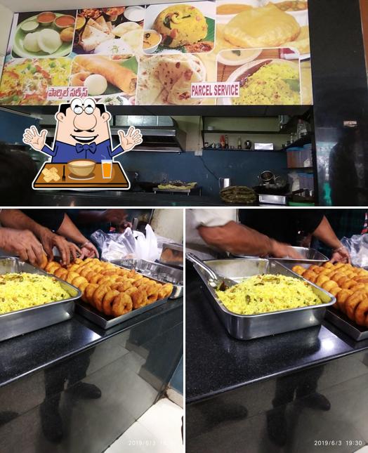 Food at Ramayya Idli Centre