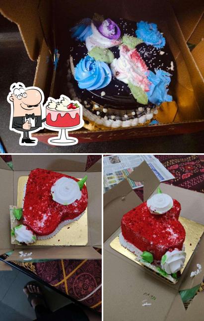 Red velvet cake at Cake Showroom