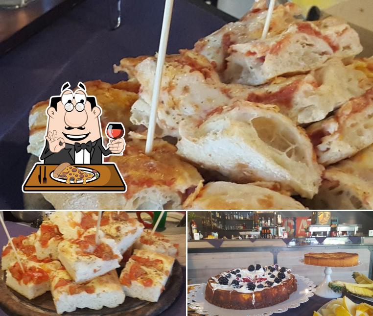 Scegli una pizza a Neffa Cafè