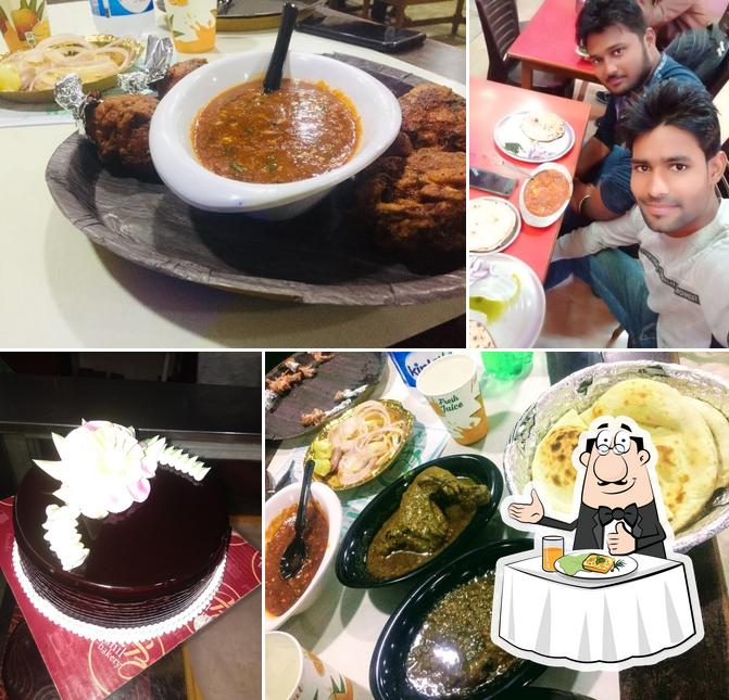 Food at Iqbal Hotel, Raebareli