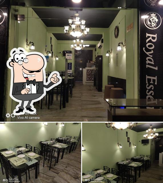 Check out how Royal Essence looks inside