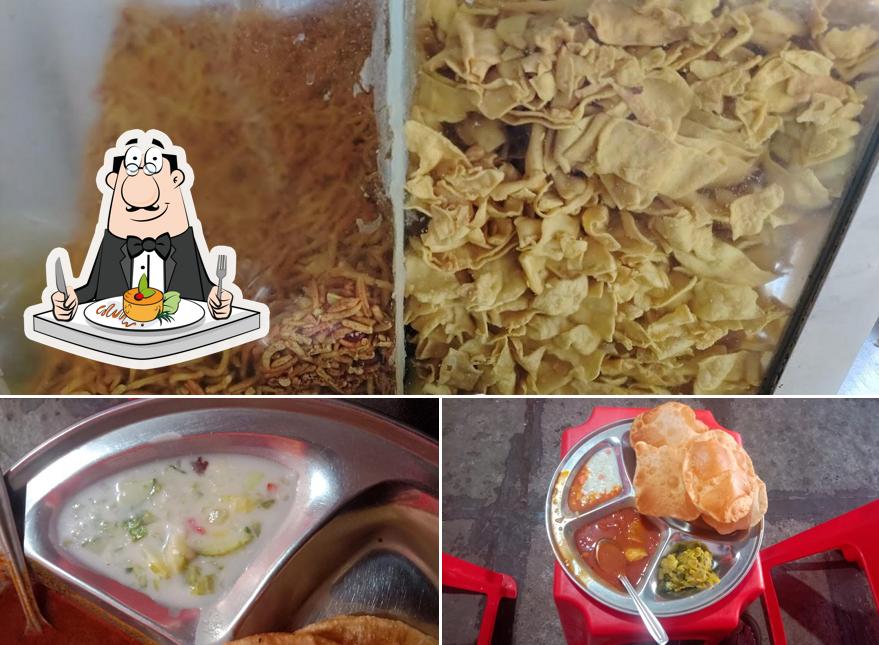 Meals at Balaji vadapav & snack centre