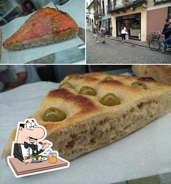 Questa è la foto che presenta la cibo e esterno di Crazy Pizza