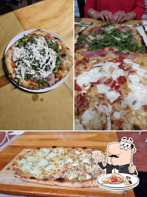 A Pizzeria Mezzo Metro, puoi provare una bella pizza