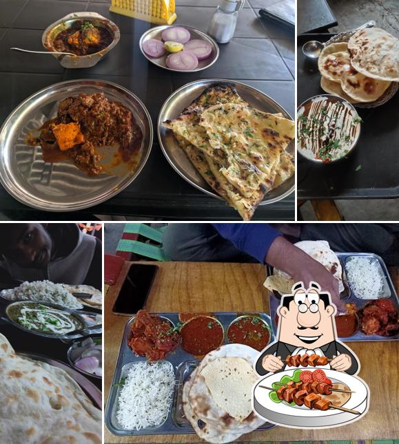 Naan at Happy Punjabi Dhaba