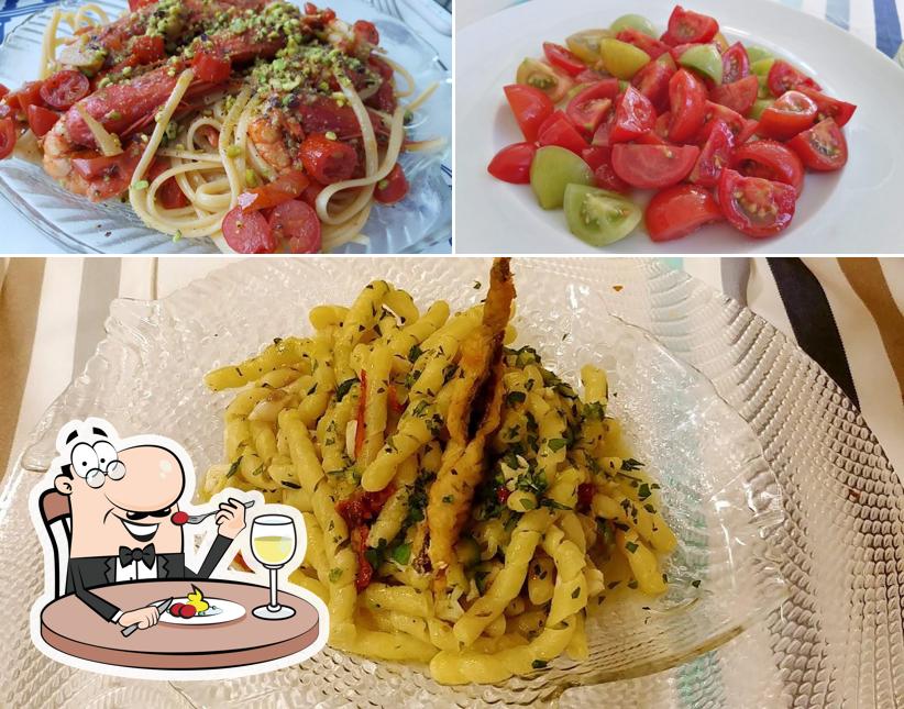 Platti al Ristorante Jonic