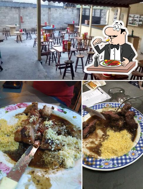Esta é a foto mostrando comida e interior no Espetinho Do Filé