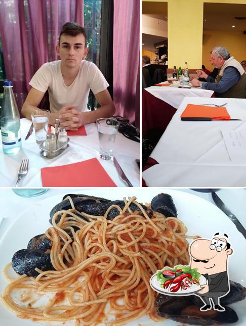 Ordina la cucina di mare a Ristorante Pizzeria I Pini