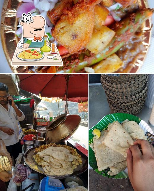 Food at Ganesh Chhole Kulche