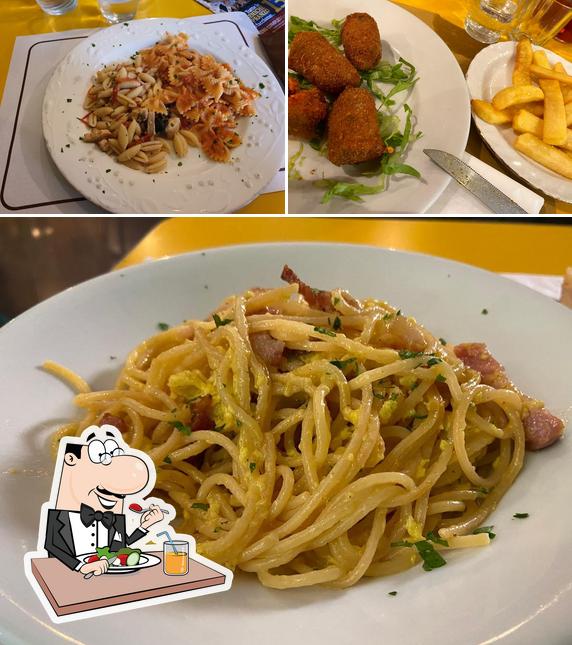 Cibo al Ristorante Tina Pica