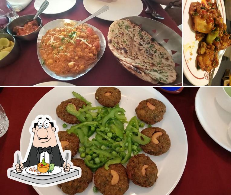 Food at Pop N Dine