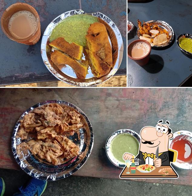 Meals at Ramu Tea Pakoda Center