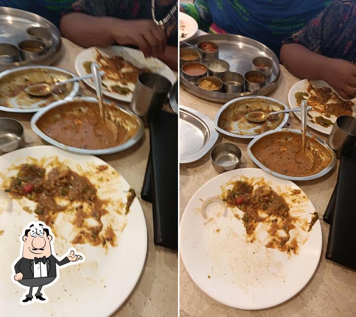 The interior of Kanyakumari fish curry place