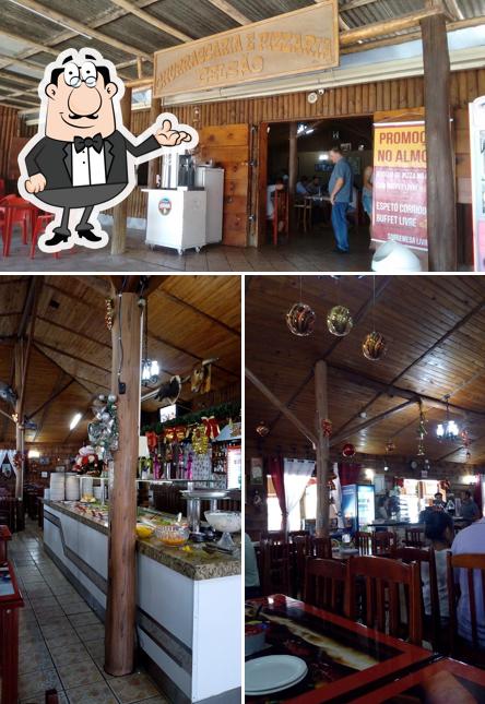 O interior do Celsão Churrascaria e Pizzaria