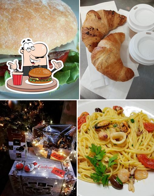 Ordina un hamburger a Caffetteria Bar Liceo