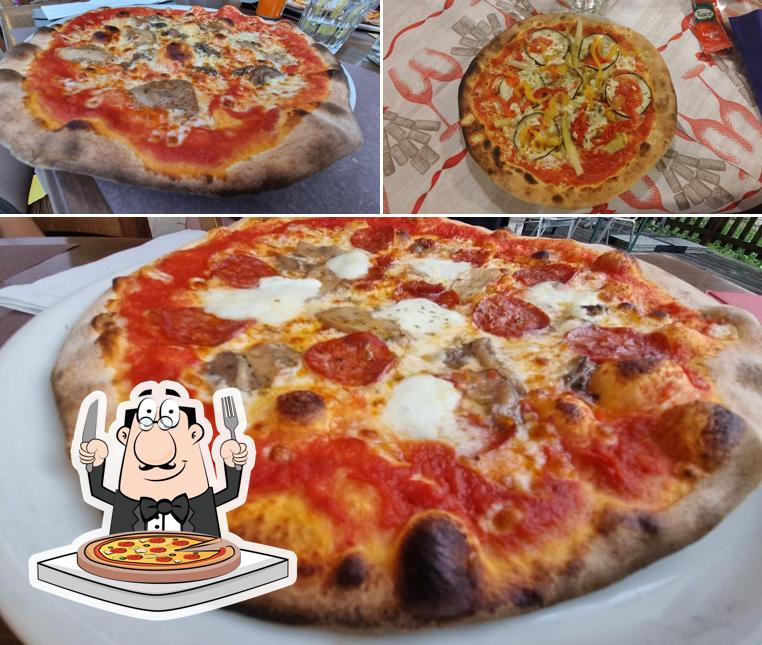A Pizzeria Bar La Stua, puoi ordinare una bella pizza