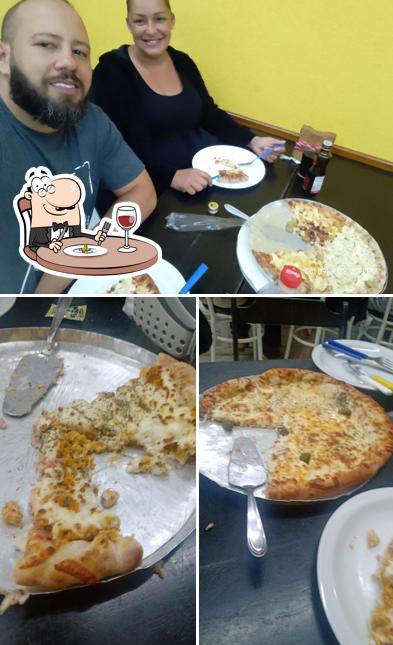 Comida em Pizzaria e Restaurante Dunami´s