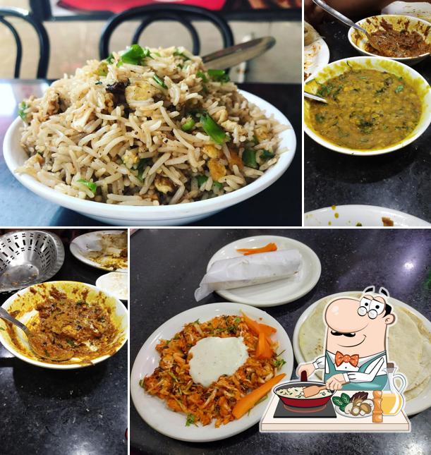 Fried rice at Chicken Fantasy