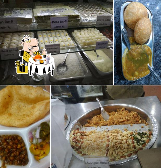 Food at Ramesh Namkeen Bhandar