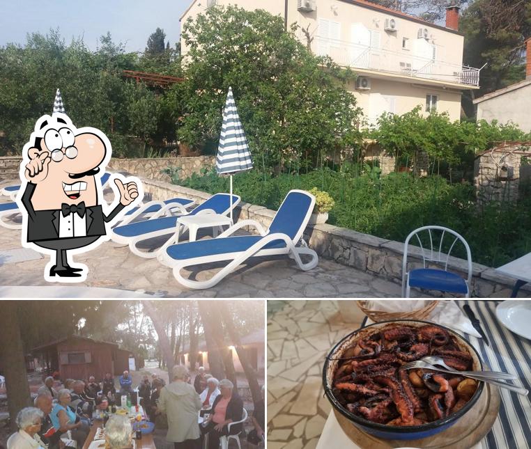 La interni e cibo del ristorante