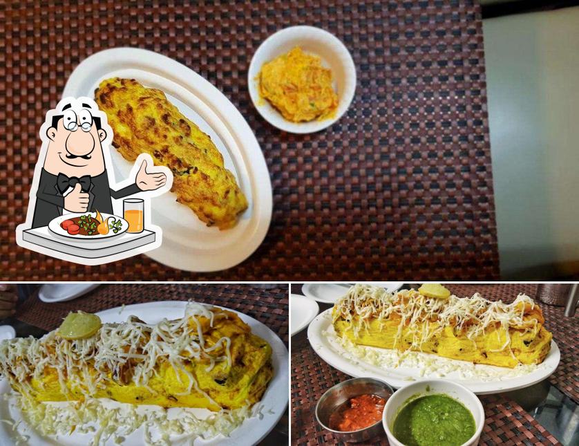 Food at Runway Plaza