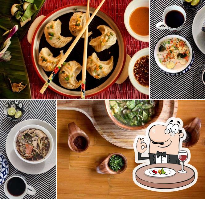 Food at Auntie Fung's