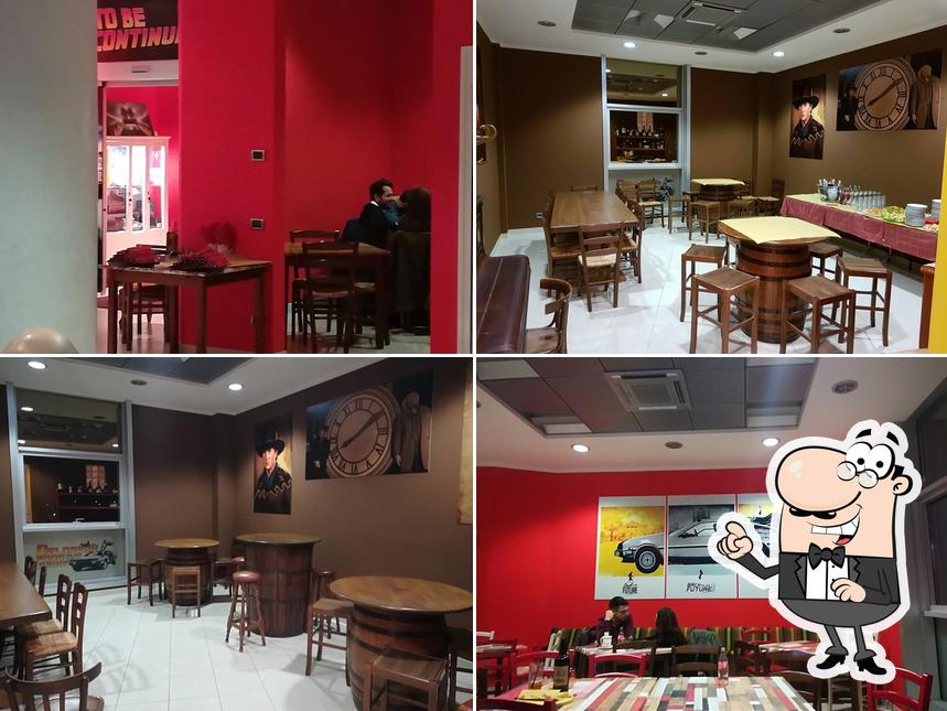 Siediti a un tavolo di Delorean Food and Drink