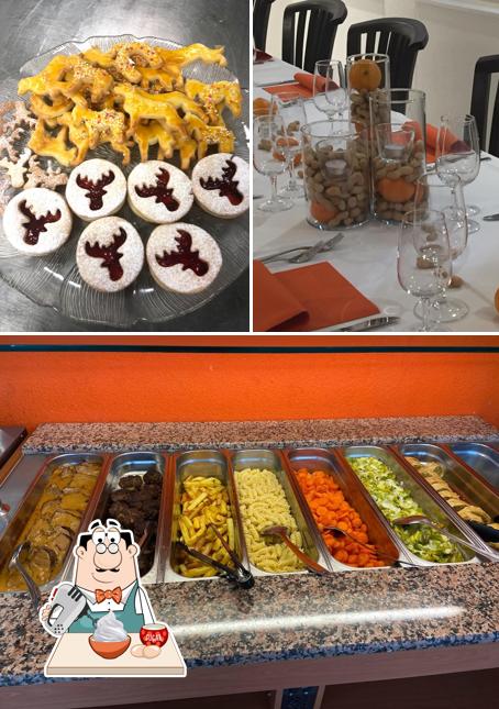 Restaurant Oase serve un'ampia selezione di dessert