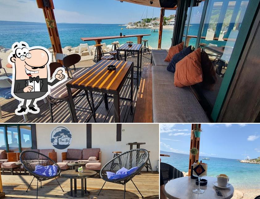 Siediti a un tavolo di Pino Bar / The place to be