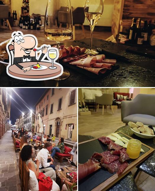 Cibo al Enoteca Salotto dell'Oste