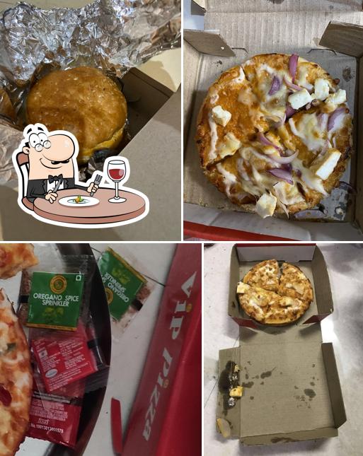 Food at VIP Pizza, Nikol