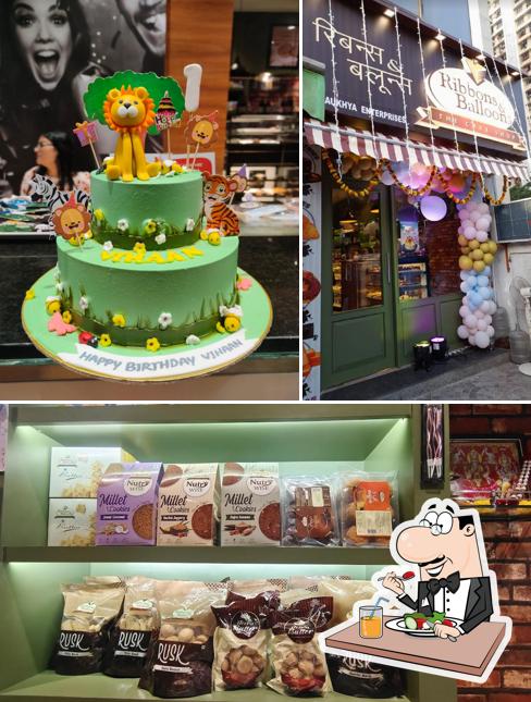 Food at Ribbons & Balloons - The Cake Shop