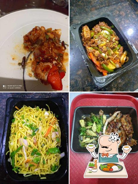 Food at Noodle Oodle
