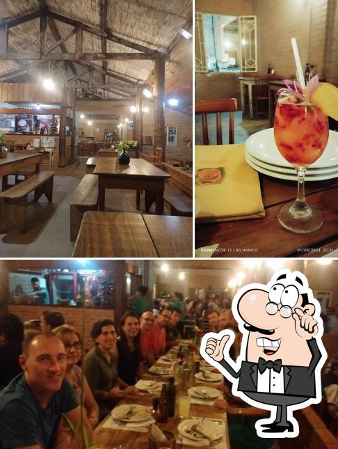 O interior do Pizza Bel